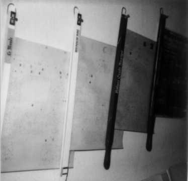 1989, Zeitungshalter